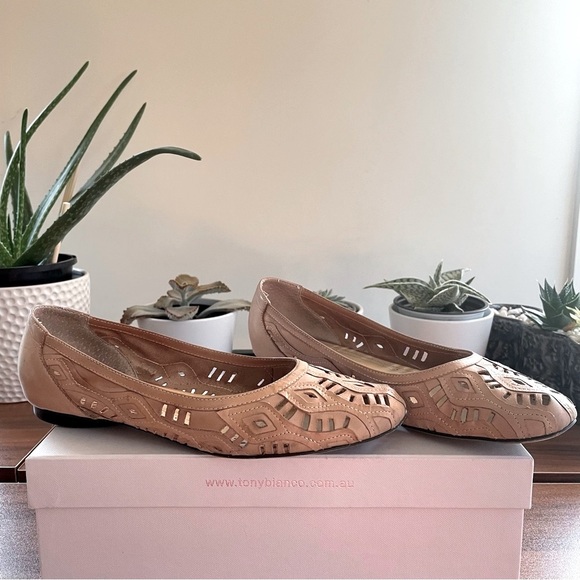 Tony Bianco Leather Loaferscut 